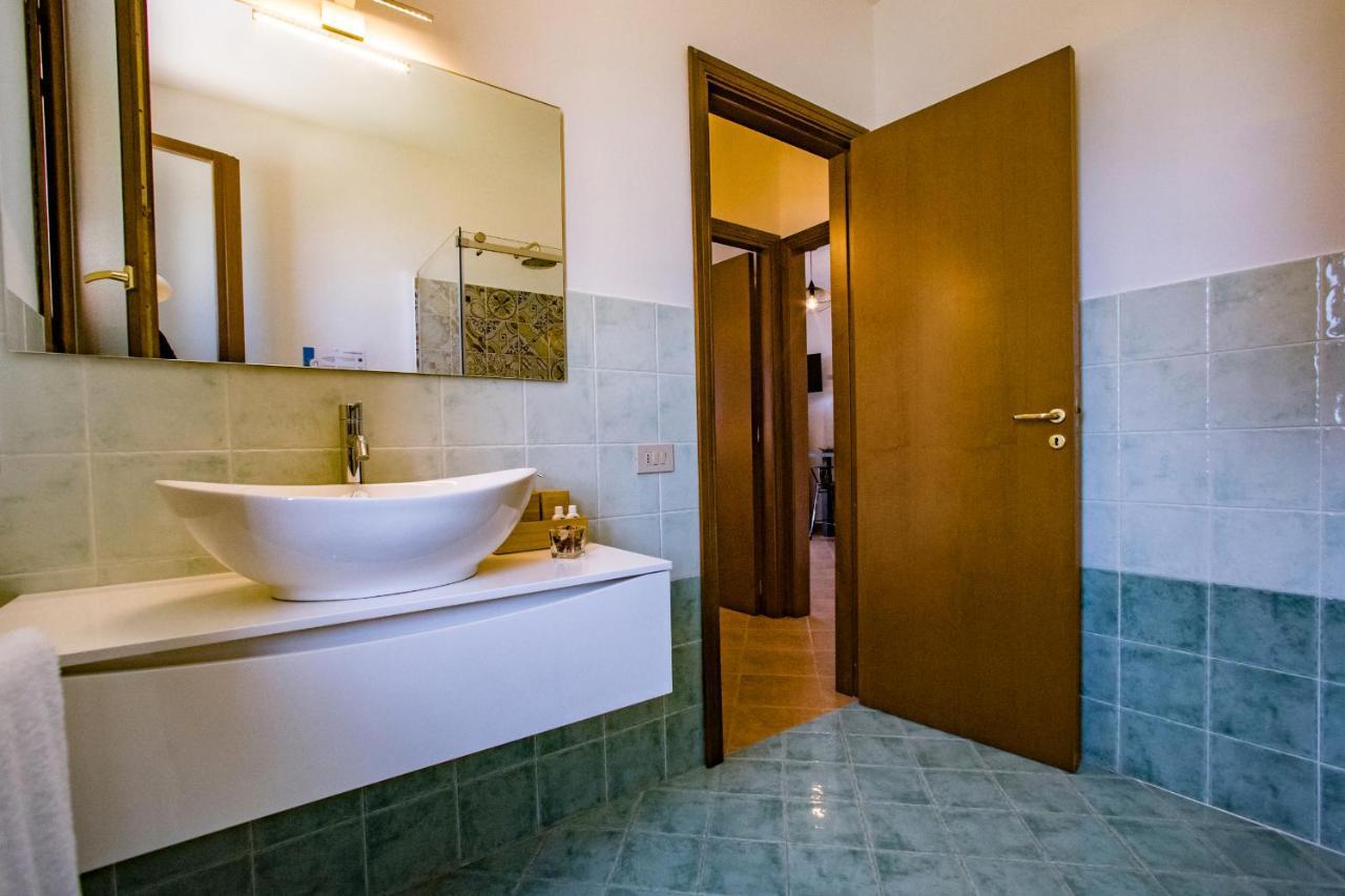 Pater Meus Suites Чефалу Екстериор снимка