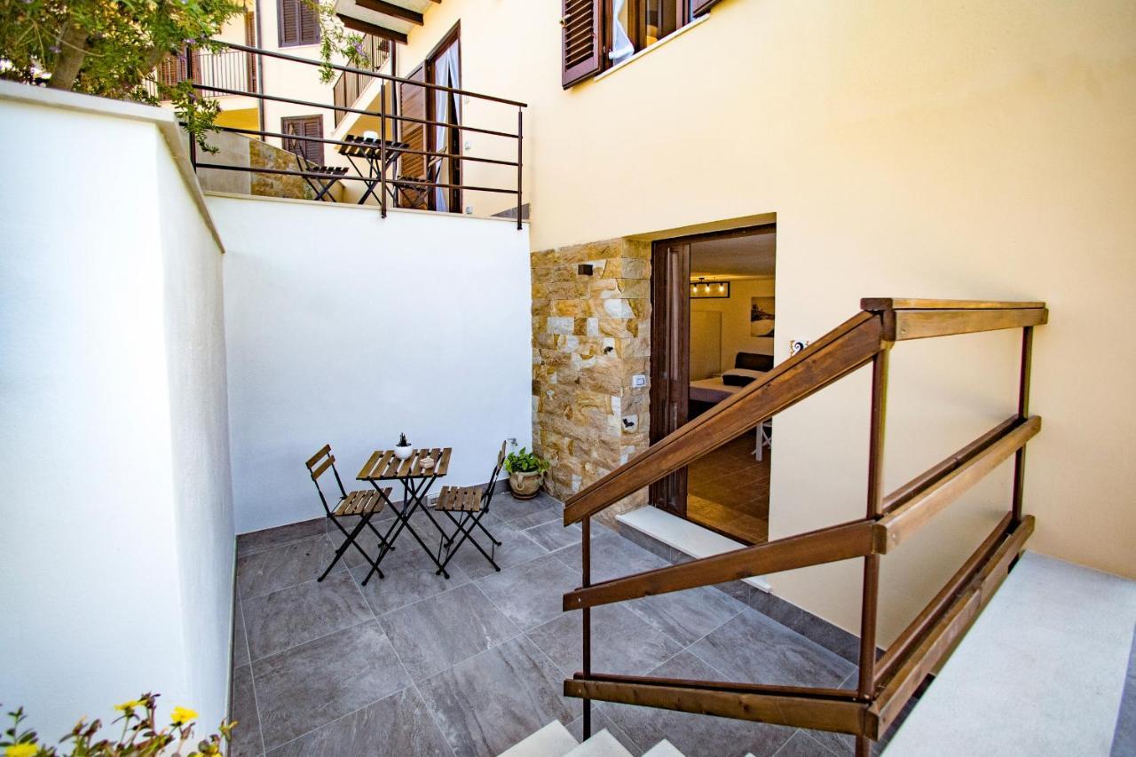 Pater Meus Suites Чефалу Екстериор снимка
